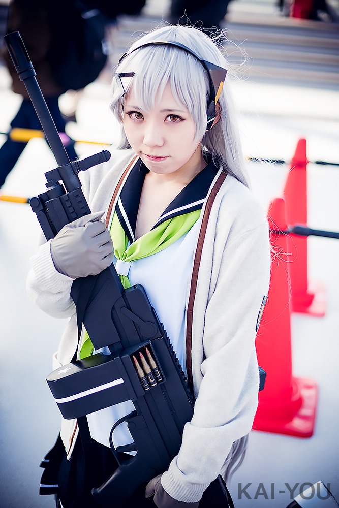 ぼたんさん／『ドールズフロントライン』Gr MG4_2