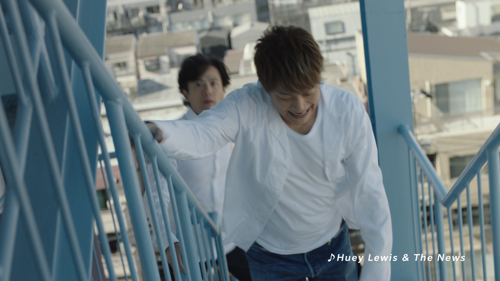 稲垣さんと香取さん出演「オールフリー」CM「生きてるっ！」篇7