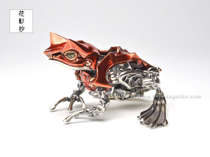 金属のセミがカエルに変形 造形作家の職人技 可変角蛙 Kai You Net