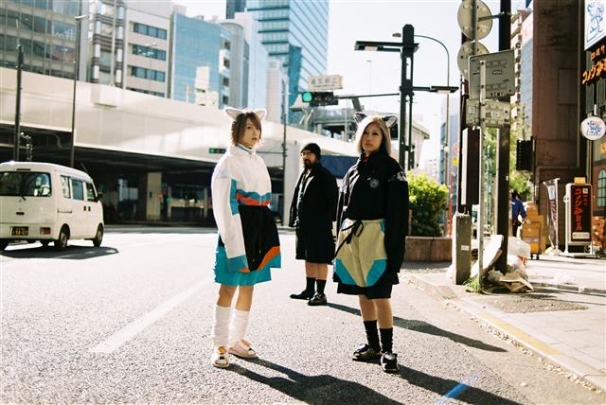 毒kinokopink「kill remote」新作のテーマは「みなしギャルと猫」