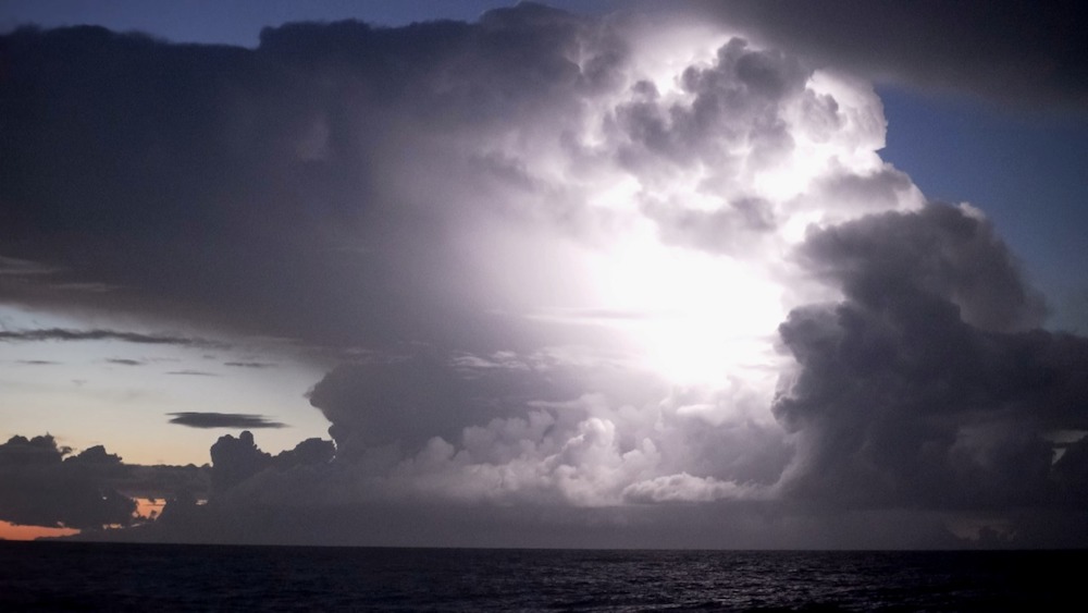 「キャンペーン中」篇（30S) (20)