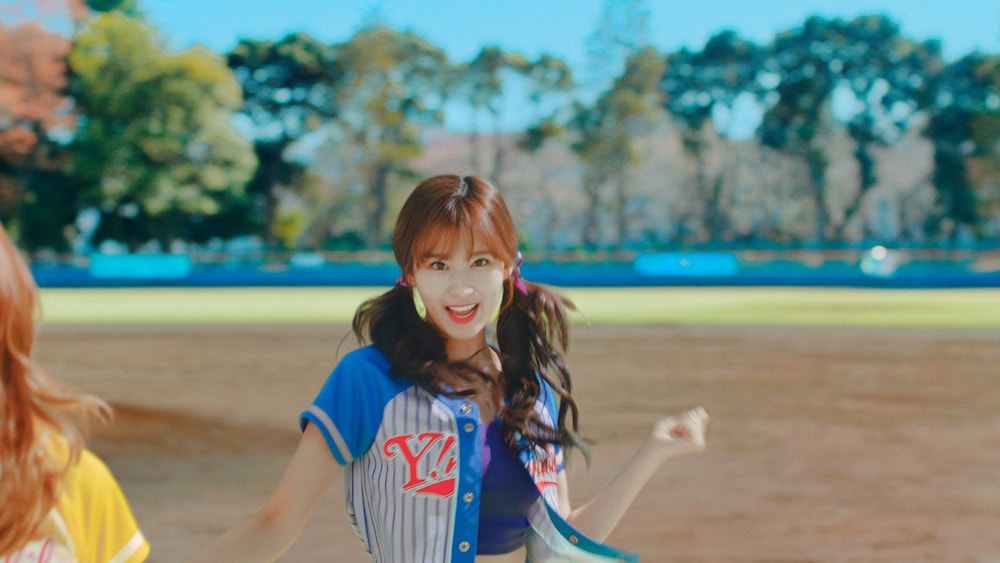 TWICEワイモバCM_9