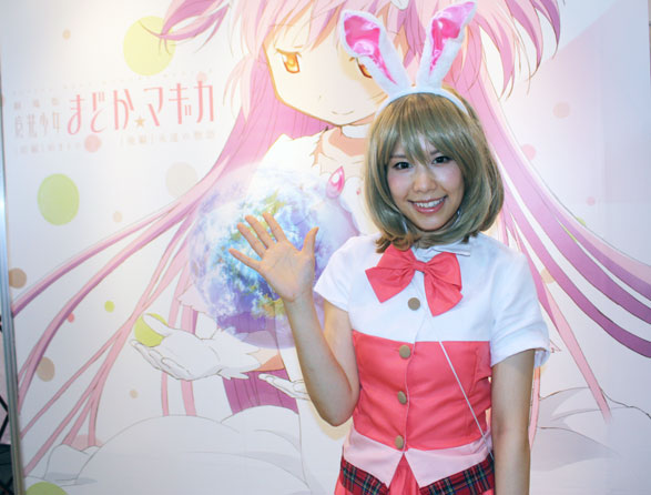 天下のシャフトブースのコスプレコンパニオンさんは猫耳でした