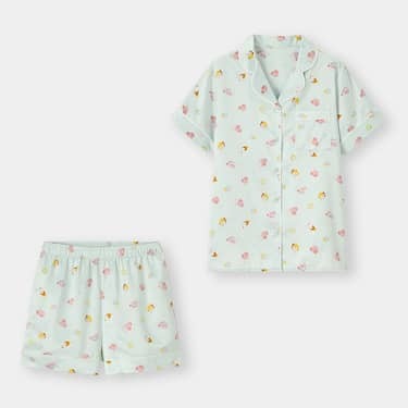 サテンパジャマ ¥2,990