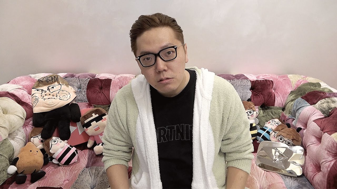怒っているHIKAKINさん／画像はHIKAKINさんのYouTubeの動画より