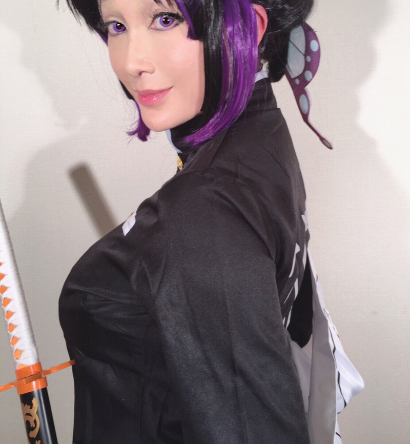 叶美香さんによる『鬼滅の刃』胡蝶しのぶのコスプレ