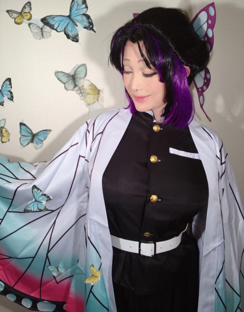 叶美香さんによる『鬼滅の刃』胡蝶しのぶのコスプレ