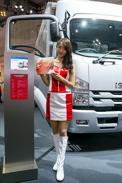 「東京モーターショー2015」美人コンパニオン画像まとめ15