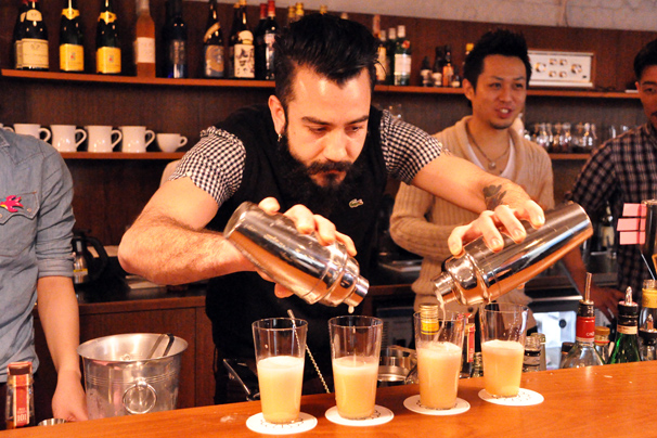 中野ブロードウェイのBar Zingaro