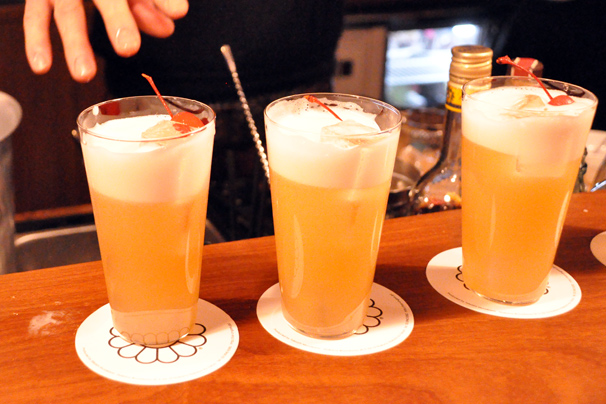 中野ブロードウェイのBar Zingaro