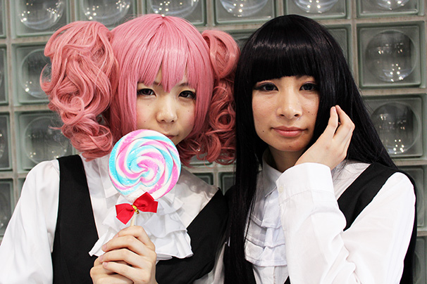 ニコニコ超会議2015 2日目 コスプレイヤー画像 夢希さん「妖狐×僕SS」白鬼院凜々蝶／茉稀さん「妖狐×僕SS」髏々宮カルタ