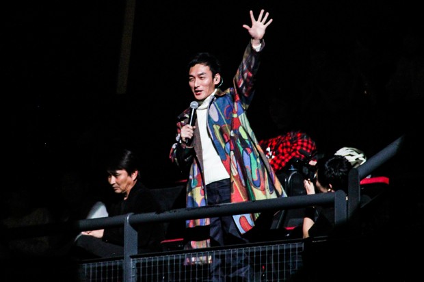「U-FES.2018」にサプライズ出演した草なぎ剛