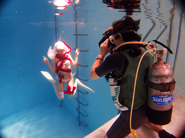 「水中ニーソ」真縞しまりすさん4