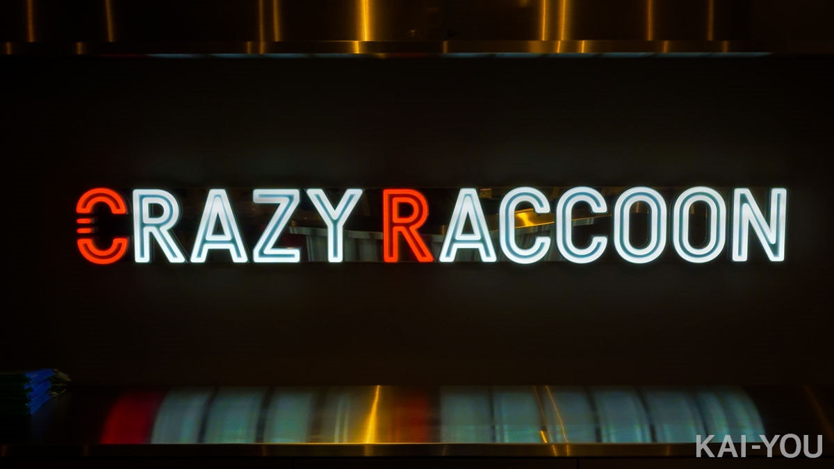 「CRAZY RACCOON STORE」