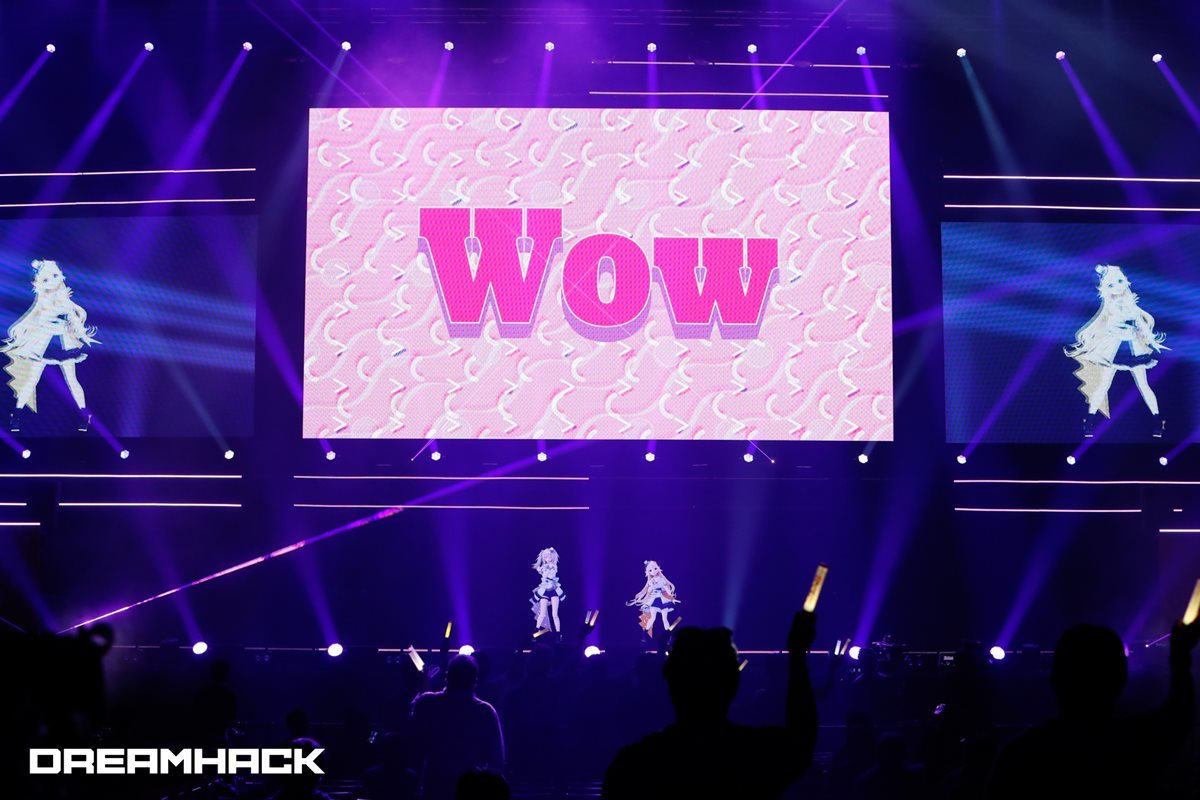 「DreamHack Japan 2023 Supported by GALLERIA」で行われたホロライブ Collabo Stage-20／画像はDreamHack Japan 2023からの提供© 2016 COVER Corp.