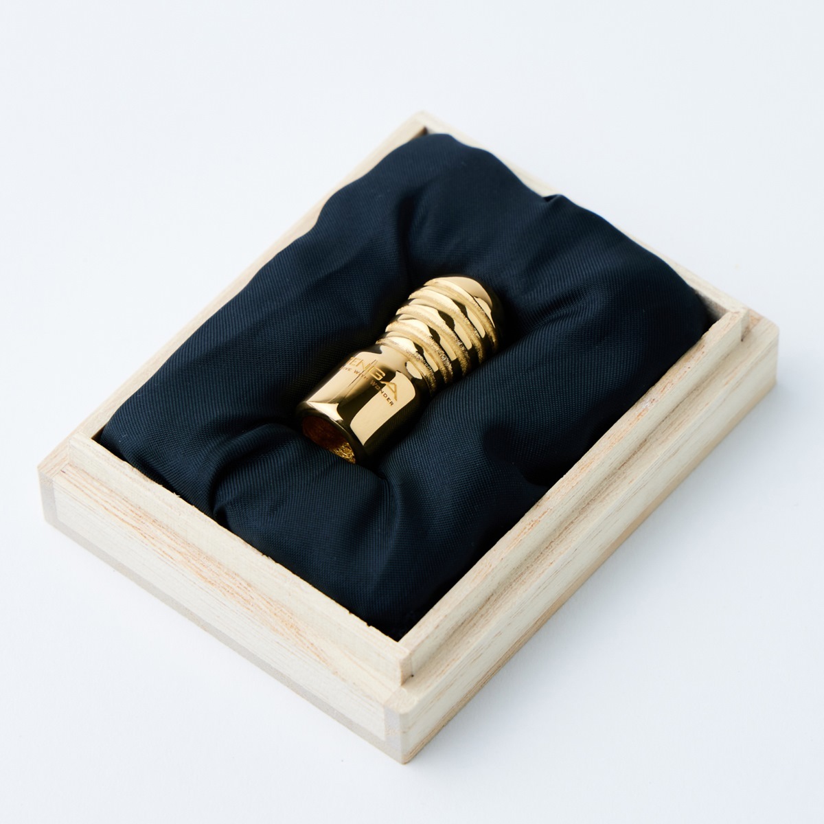 純度99.9％、純金製の金のTENGAペンダントヘッド