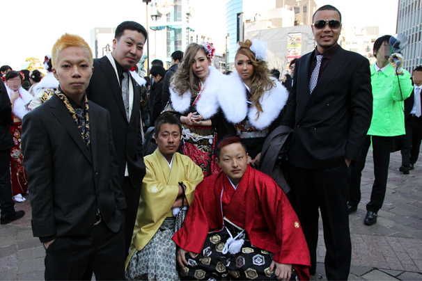 渋谷の成人式での新成人の写真2