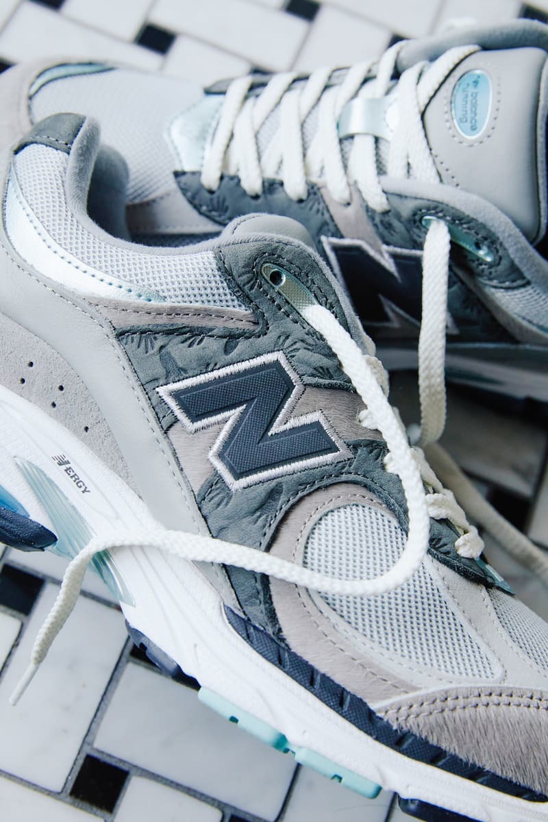 atmos×New Balance M2002RAT5