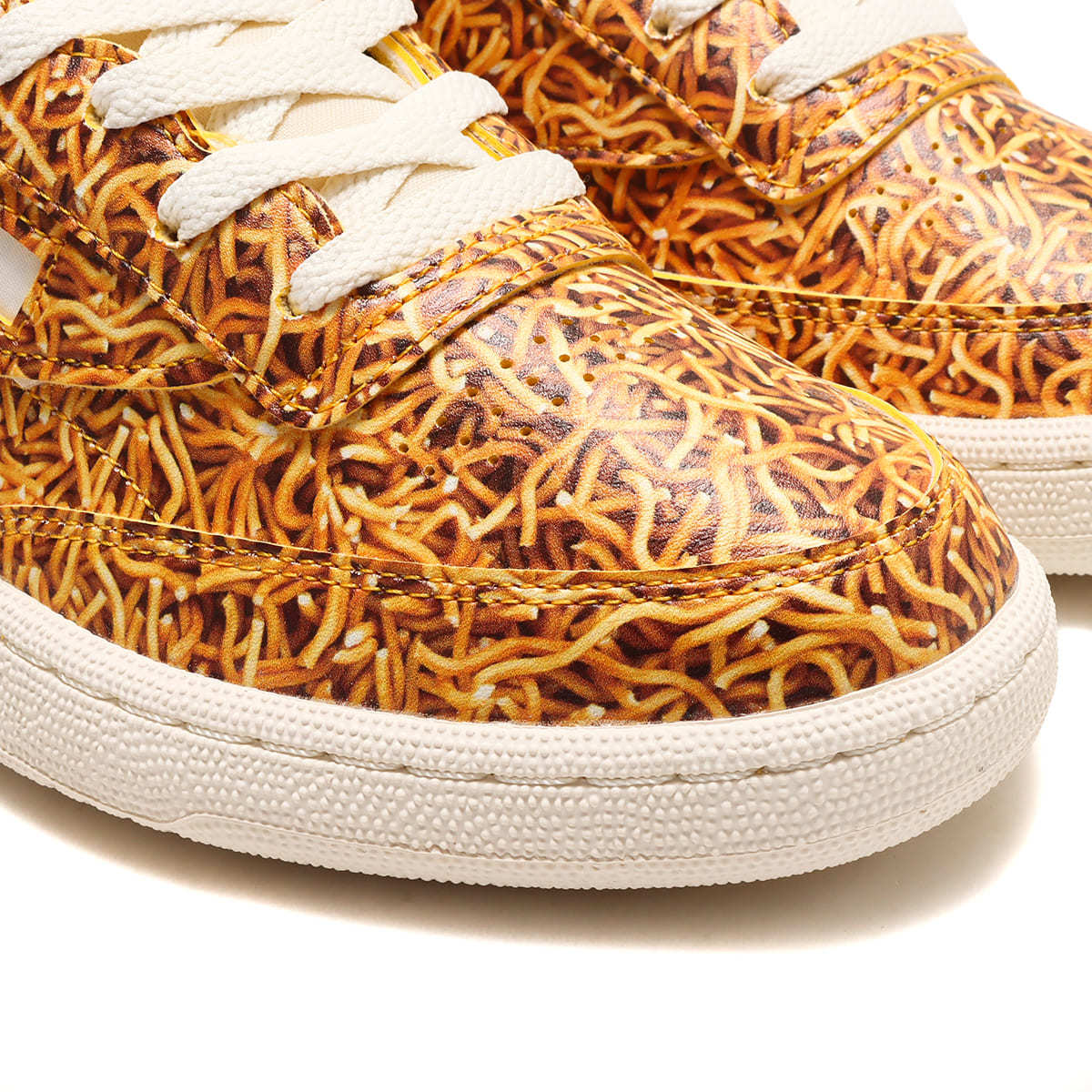 atmos × ベビースターラーメン × Reebok CLUB C 8