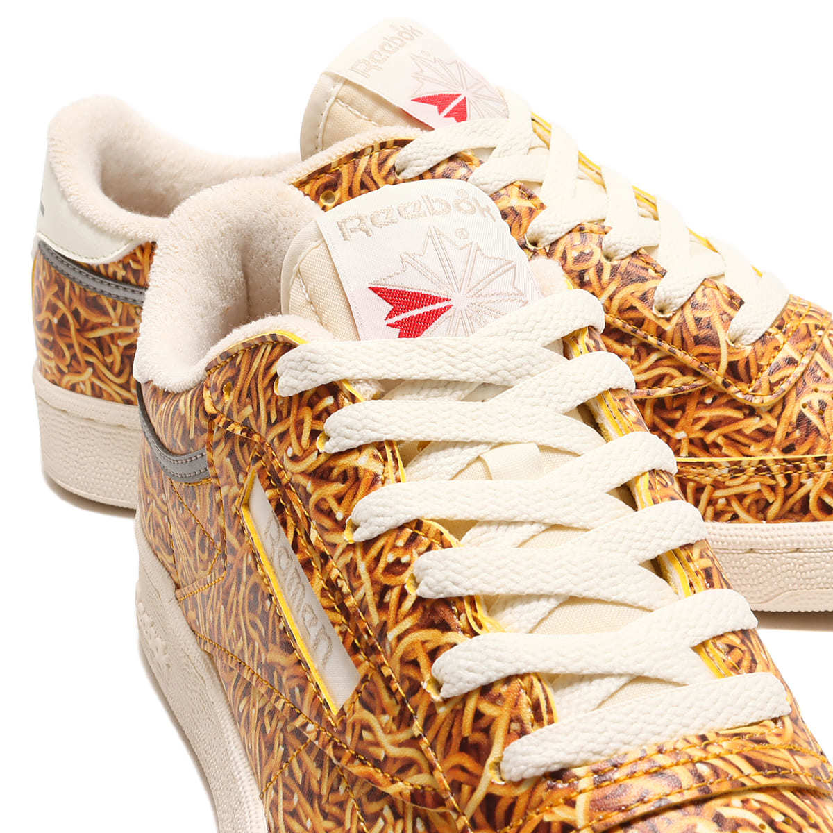 atmos × ベビースターラーメン × Reebok CLUB C 7
