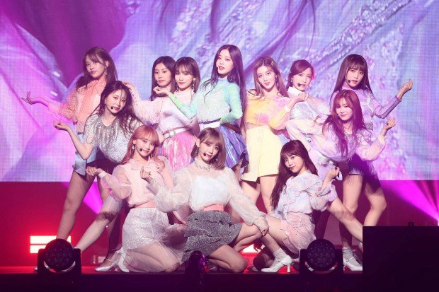「IZ*ONE」