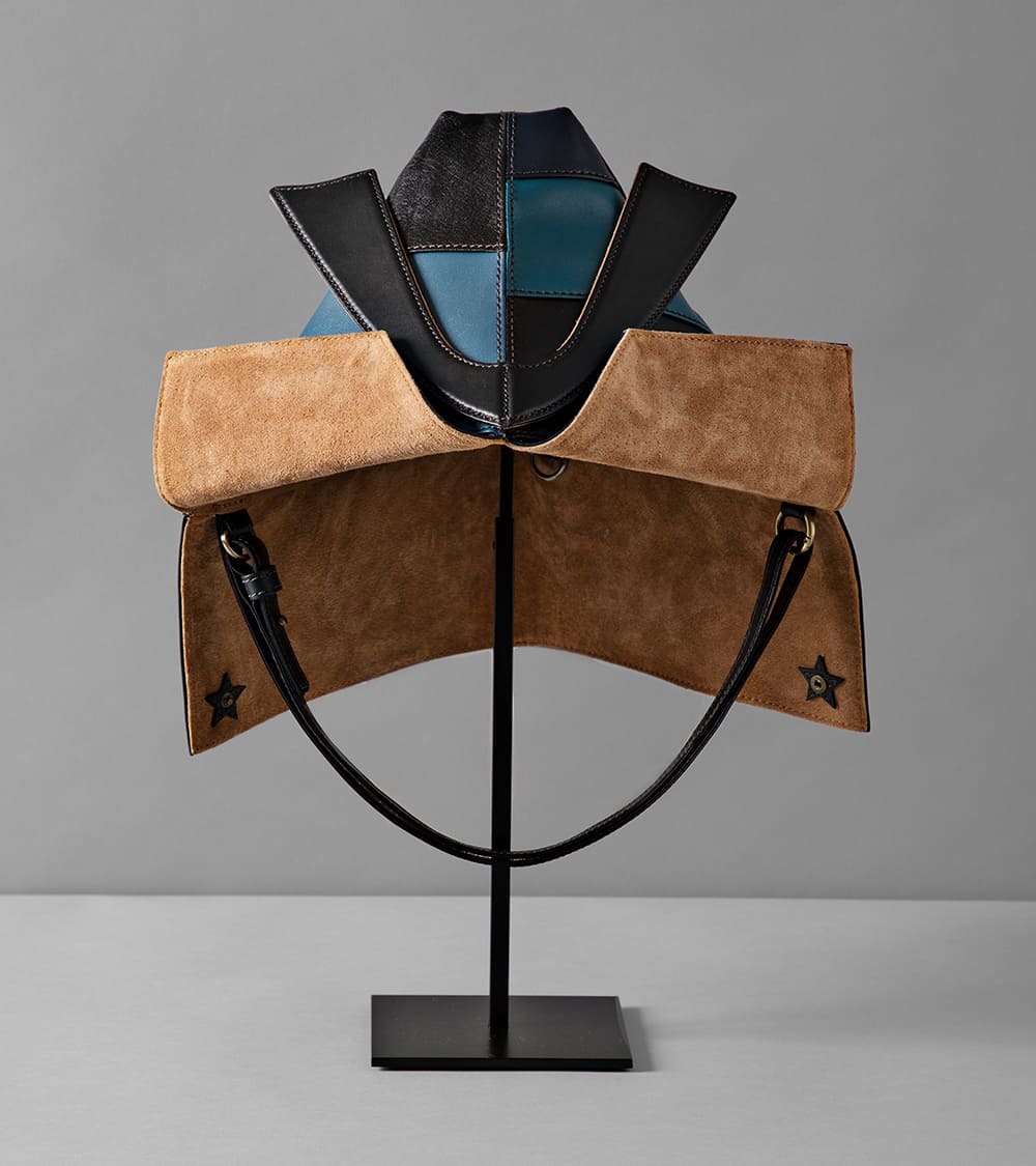 「鬼退治専用『カブト鞄』」