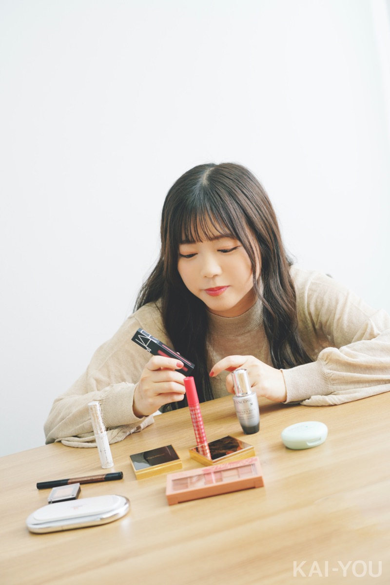 元美容部員のセクシー女優・羽咲みはるが選ぶ「ベストコスメ」