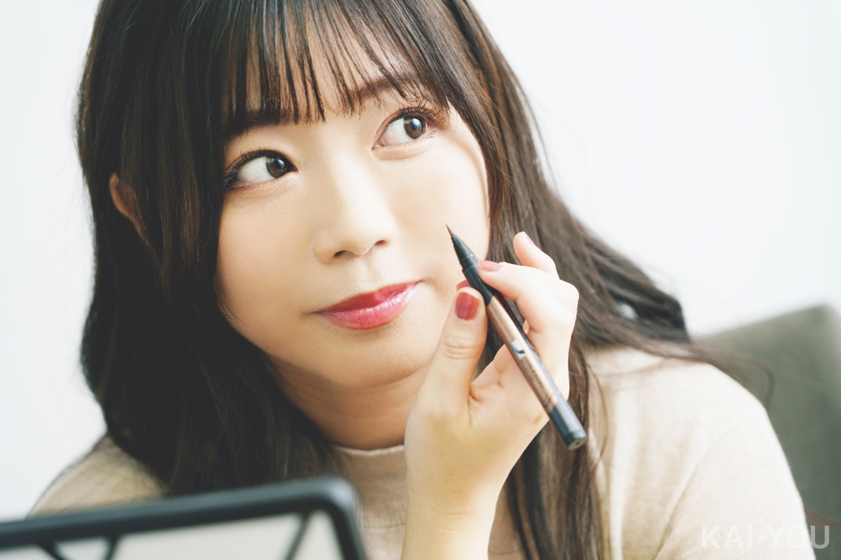 元美容部員のセクシー女優・羽咲みはるが選ぶ「ベストコスメ」