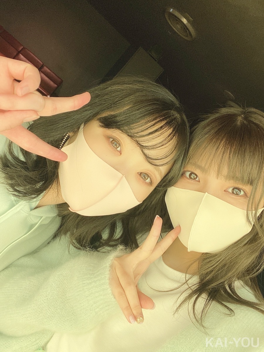 セクシー女優　根尾あかりさんと二葉エマさん