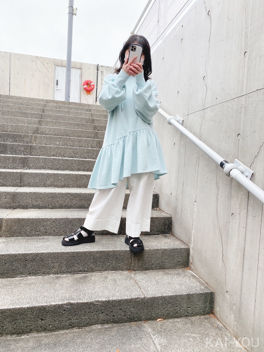 セクシー女優　根尾あかりさんと二葉エマさん