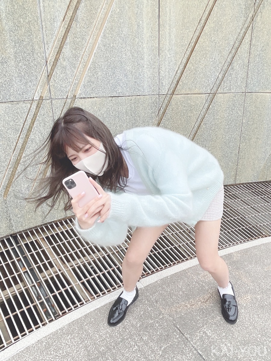 セクシー女優　根尾あかりさんと二葉エマさん