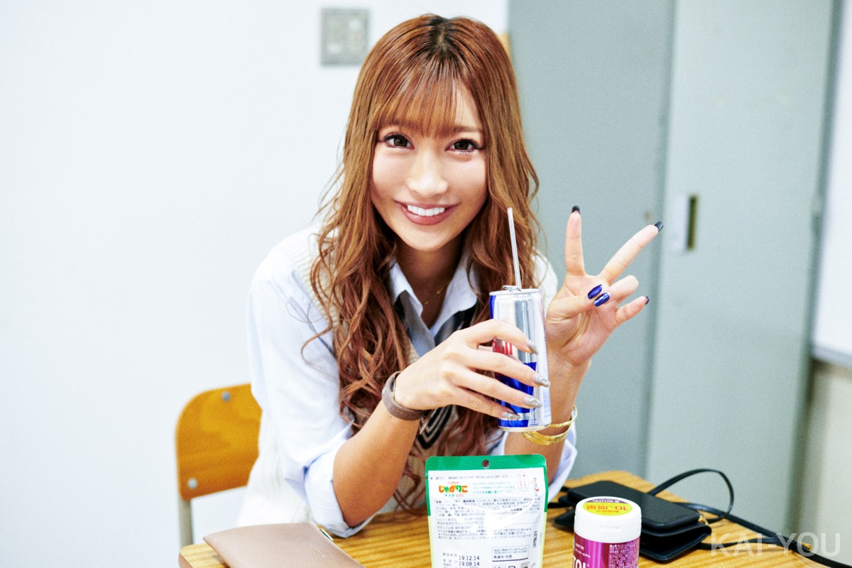 「ギャルが生きた30年史」AIKA、今井夏帆インタビュー