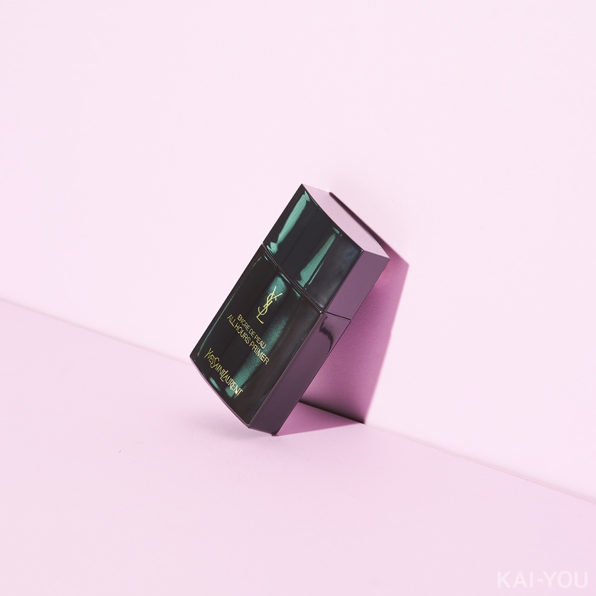 イヴ・サンローラン アンクル ド ポー オール アワーズ ファンデーション