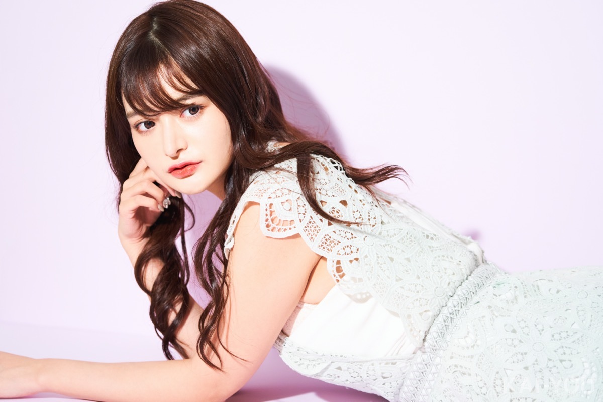 セクシー女優・ひなたまりんが選ぶ「マイベストコスメ」