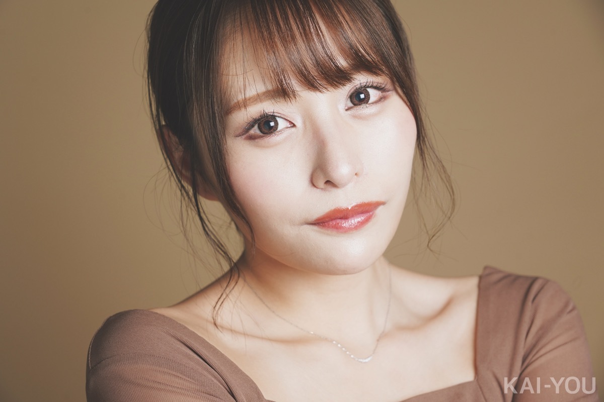 セクシー女優・伊藤舞雪が選ぶ「マイベストコスメ」