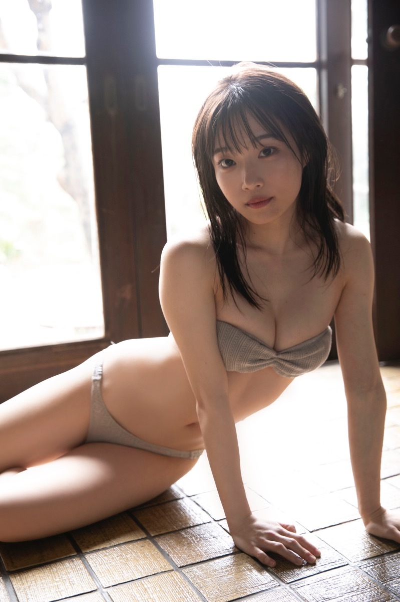 岸みゆ『週刊プレイボーイ』