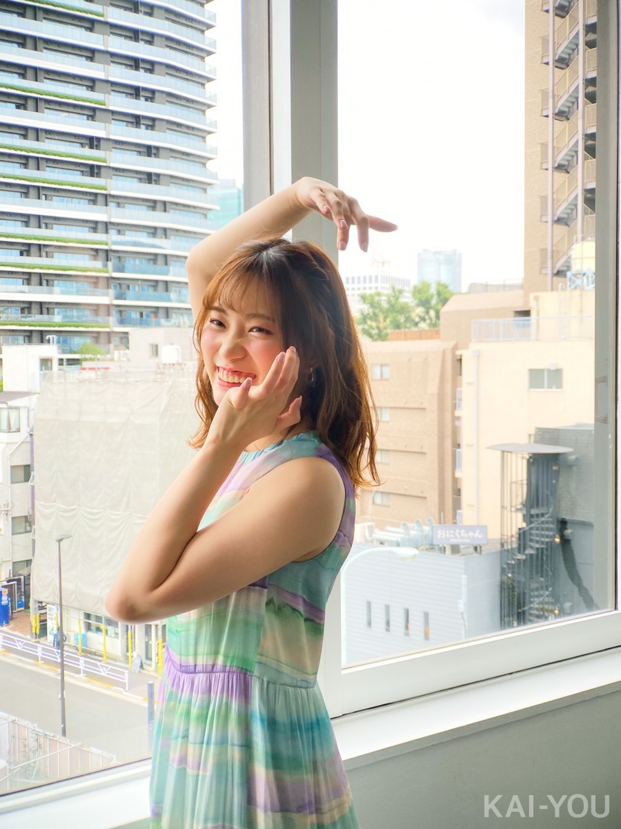 山岸逢花さんと美谷朱里さん