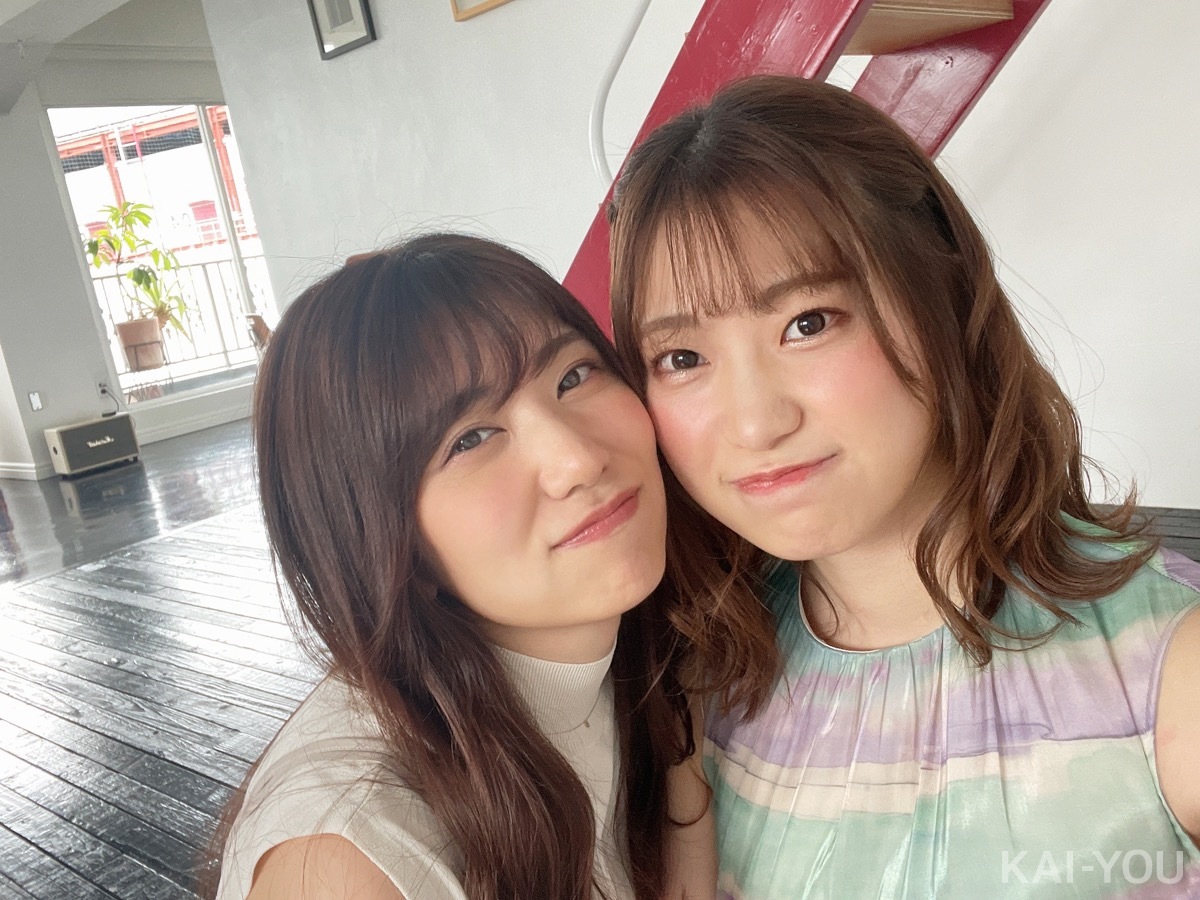 山岸逢花さんと美谷朱里さん