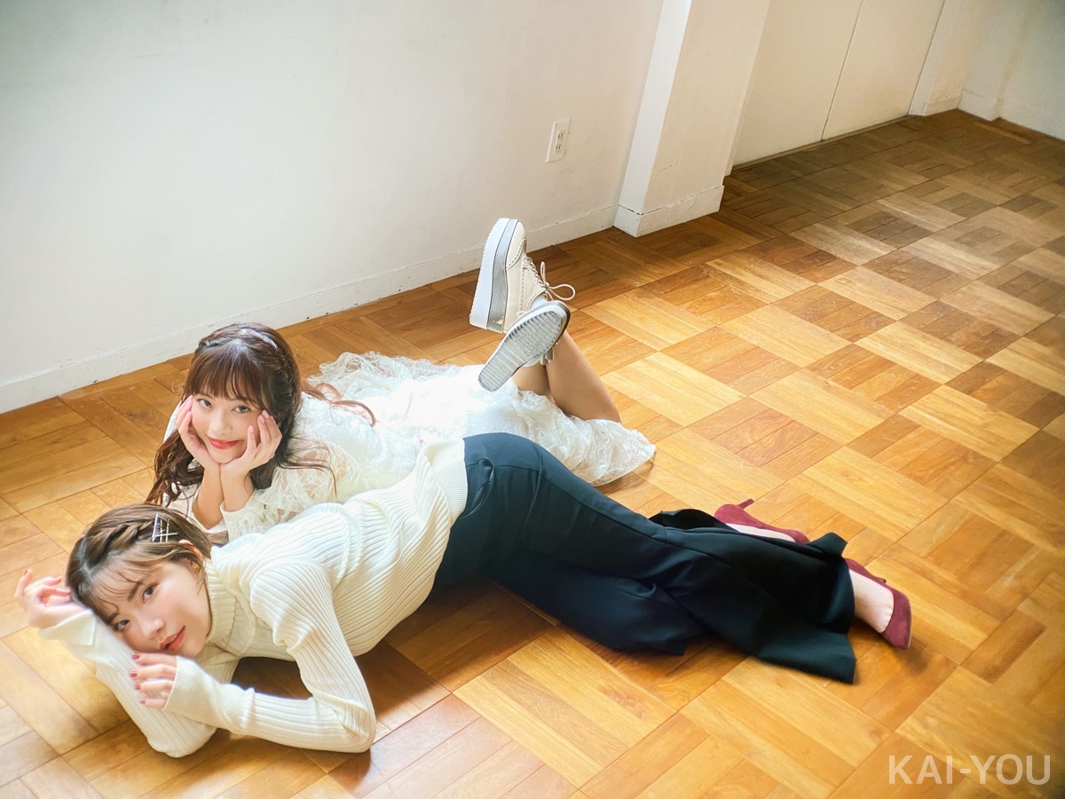 セクシー女優　深田えいみさんと桜もこさん