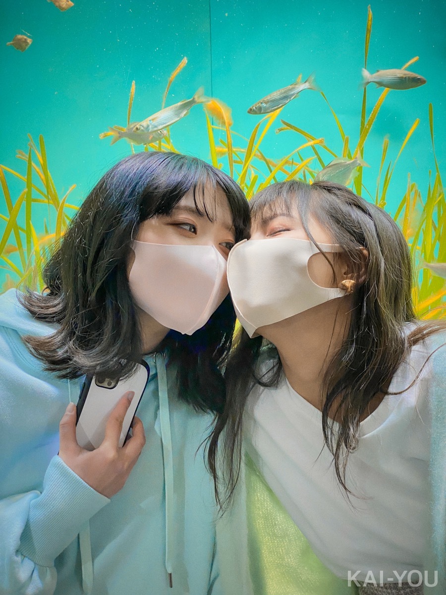 セクシー女優　根尾あかりさんと二葉エマさん