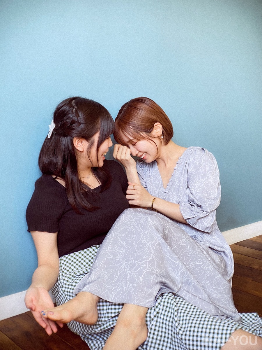 セクシー女優　小島みなみさんと羽咲みはるさん