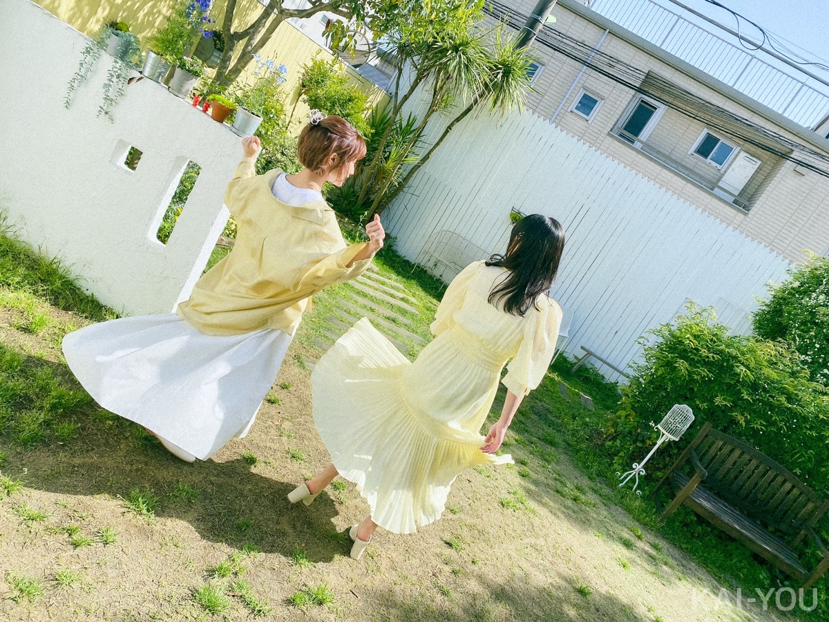 セクシー女優　小島みなみさんと羽咲みはるさん