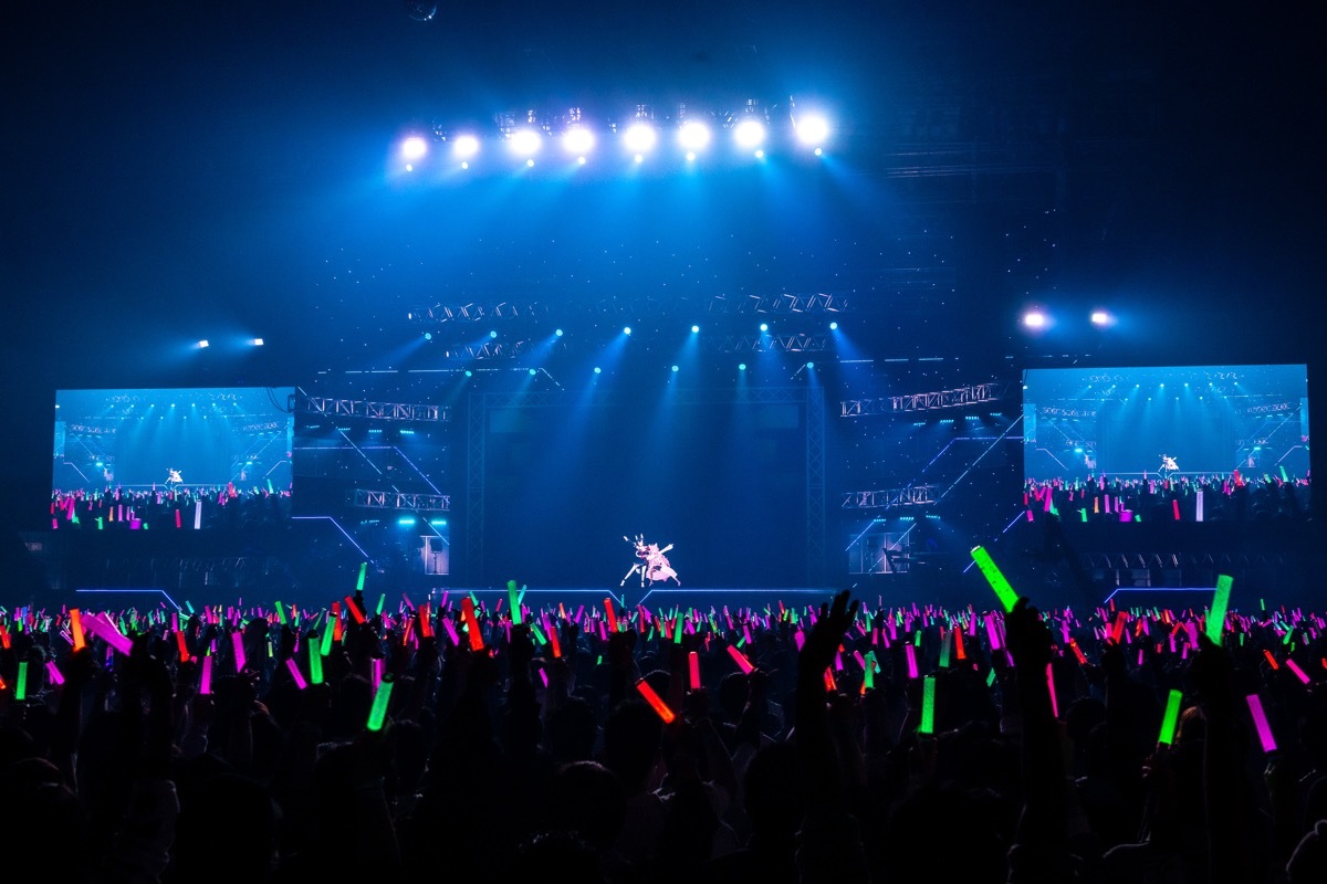 画像18: “ひろがるホロライブ”の音楽性──DECO*27監修「holo*27」ライブレポ