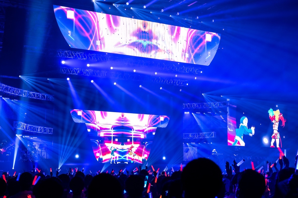 画像22: “ひろがるホロライブ”の音楽性──DECO*27監修「holo*27」ライブレポ