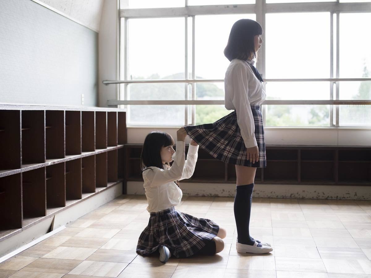 SCHOOLGIRL COMPLEX 4