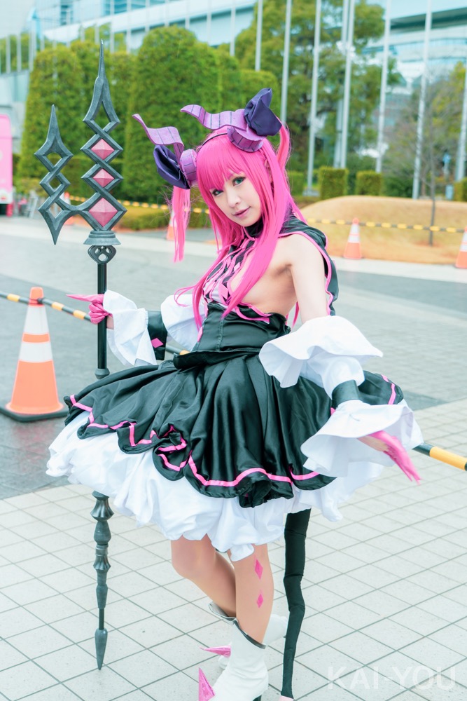 ゆにゃさん　『Fate/Grand Order』エリザベート・バートリーのコスプレ