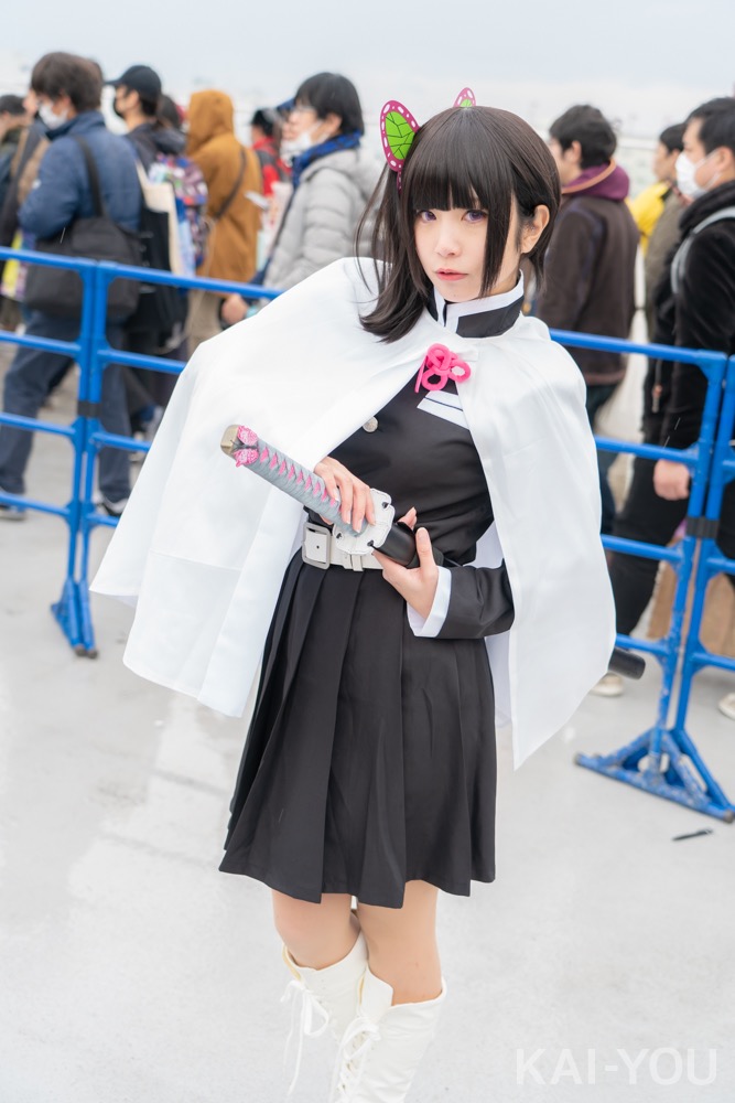 最中くるさん　『鬼滅の刃』栗花落カナヲのコスプレ