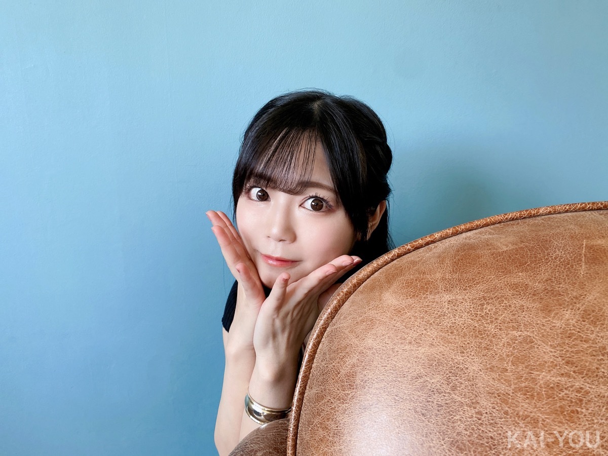 セクシー女優　小島みなみさんと羽咲みはるさん