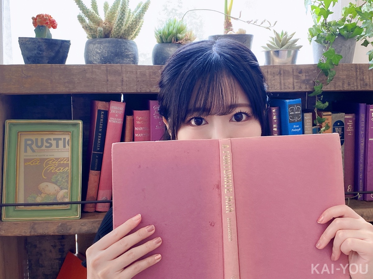 セクシー女優　小島みなみさんと羽咲みはるさん