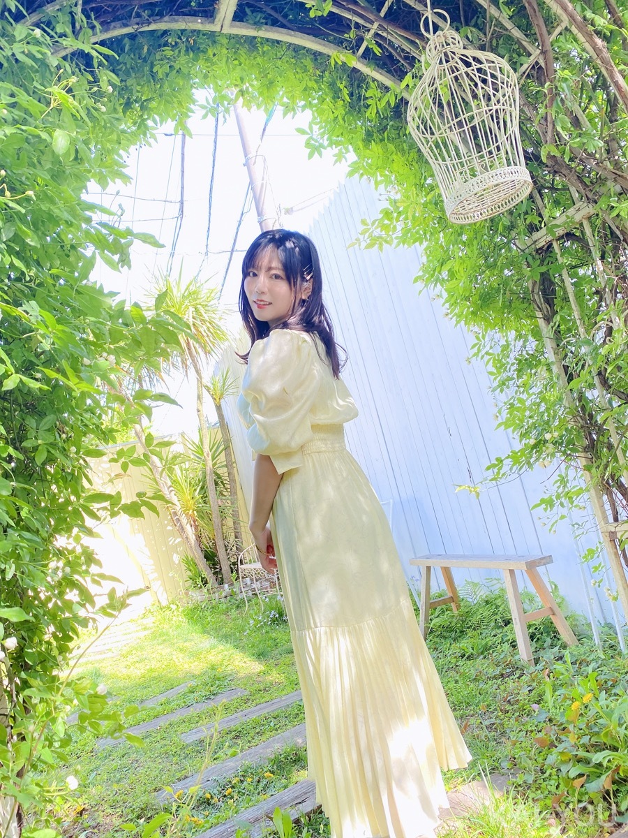 セクシー女優　小島みなみさんと羽咲みはるさん